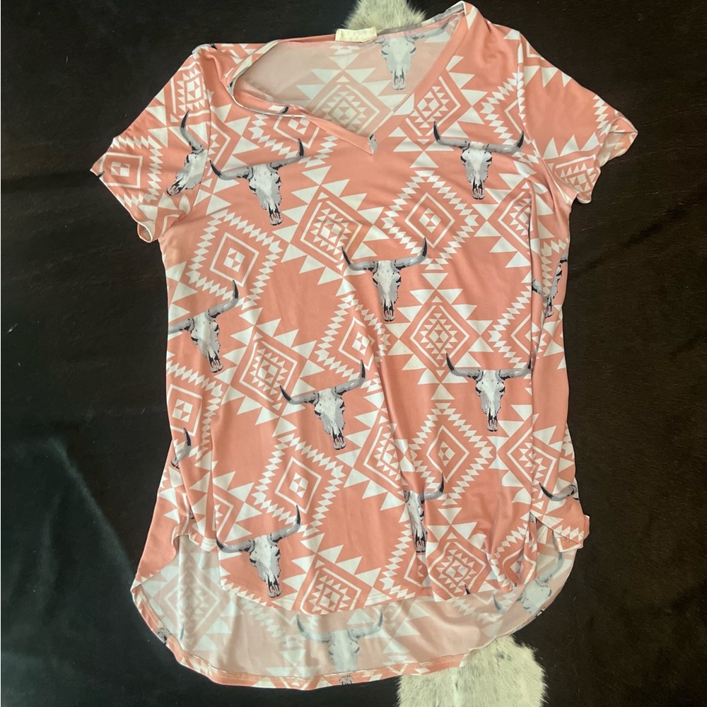 Trendy Women's Pink Geometric Top
